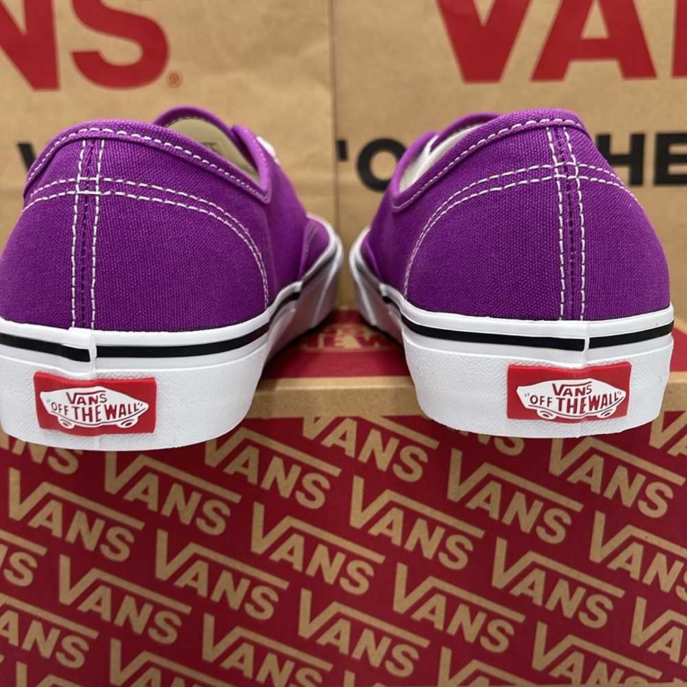 Vans WMNS Purple Canvas Sneakers Waffle Sole Authentic
Color Theory Willow herb - Picture 13 of 16
